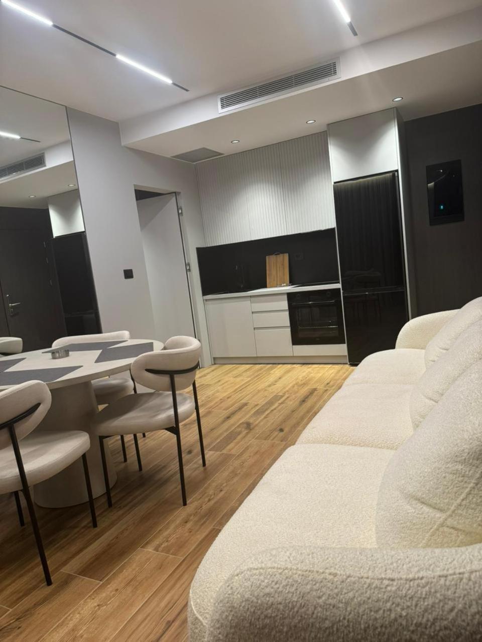 Lili-1 Hotel 3*