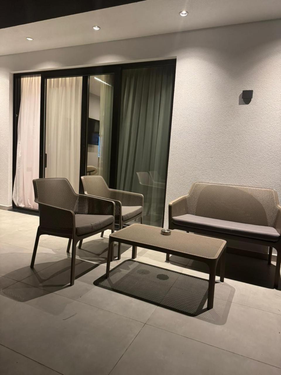 Hotel Lili-1