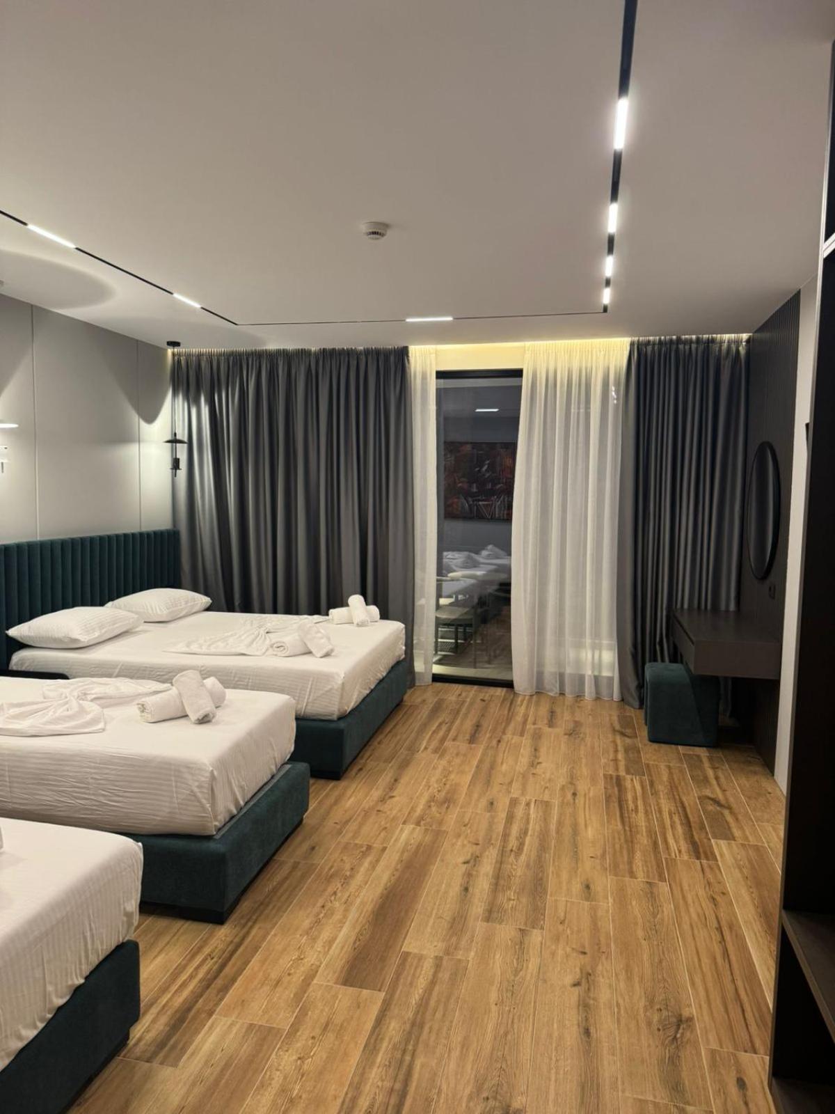 Lili-1 Hotel Saranda